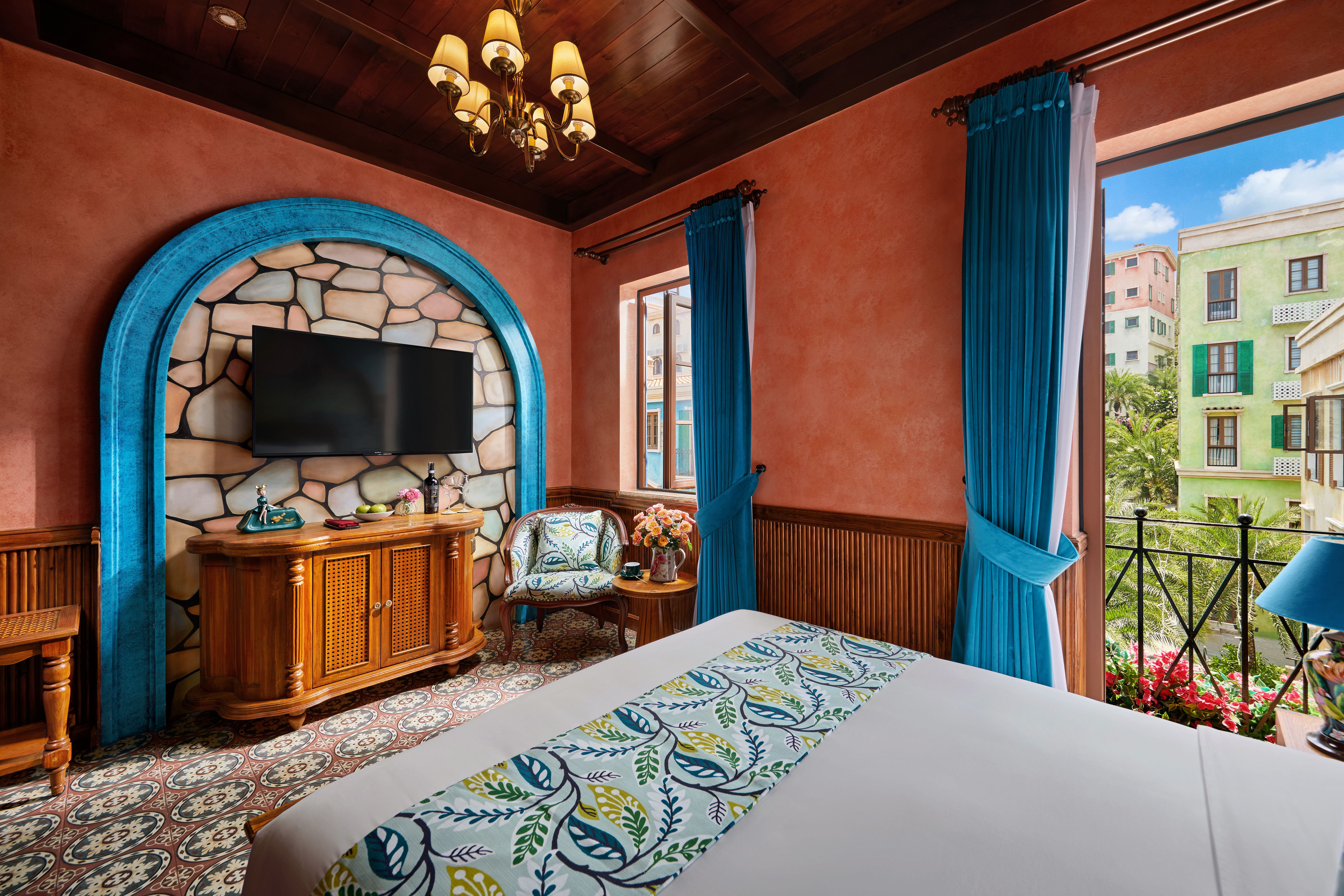 room detail thumbnail 2