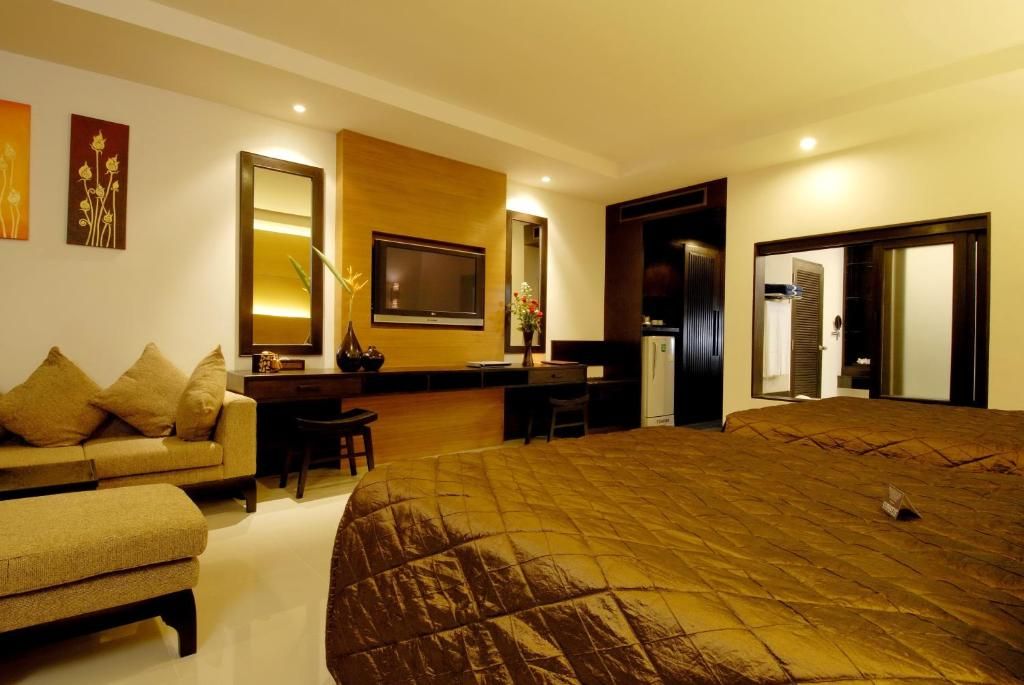 room detail thumbnail 0