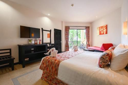 room detail thumbnail 2