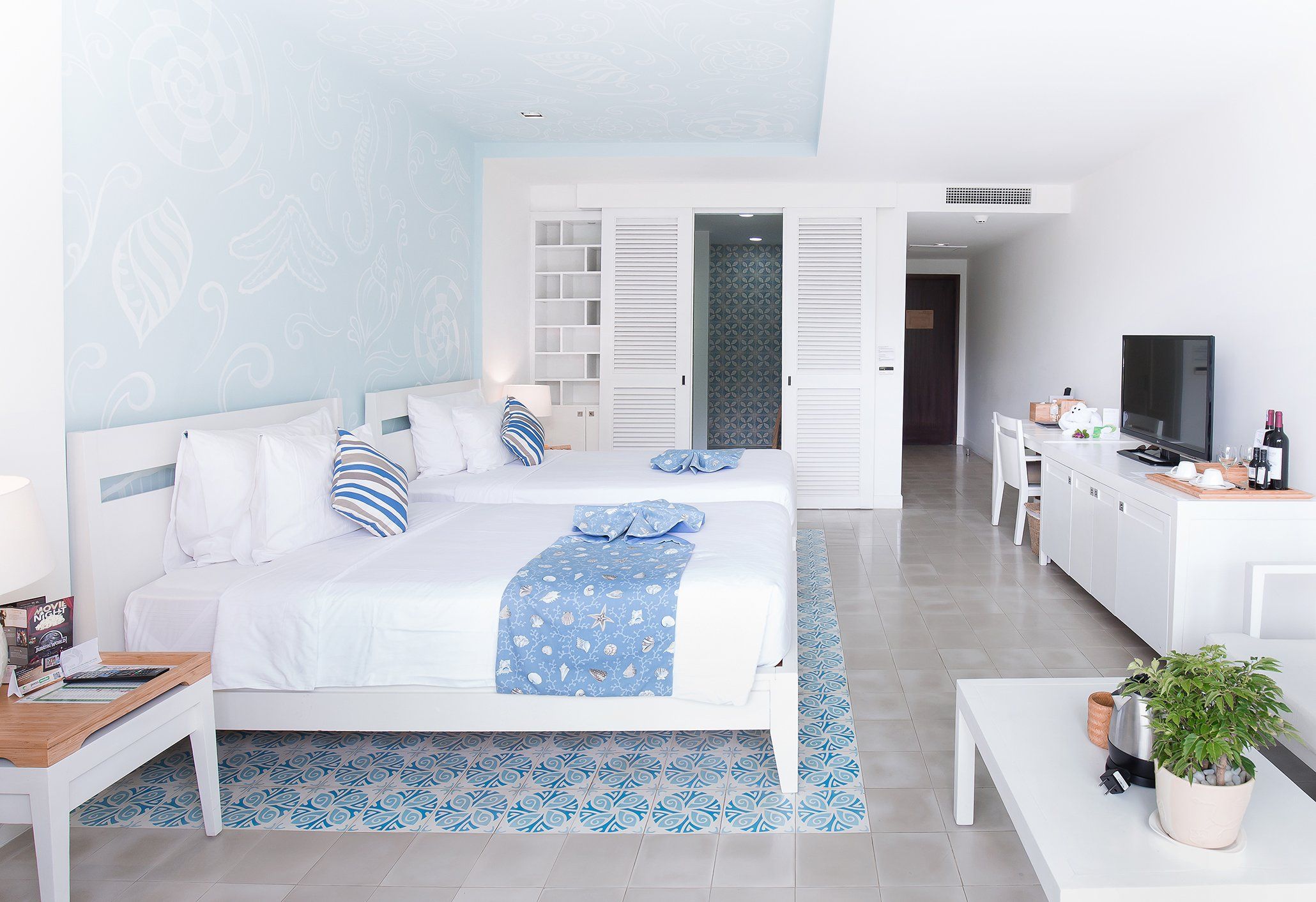 room detail thumbnail 0