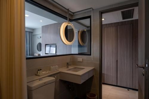 room detail thumbnail 1