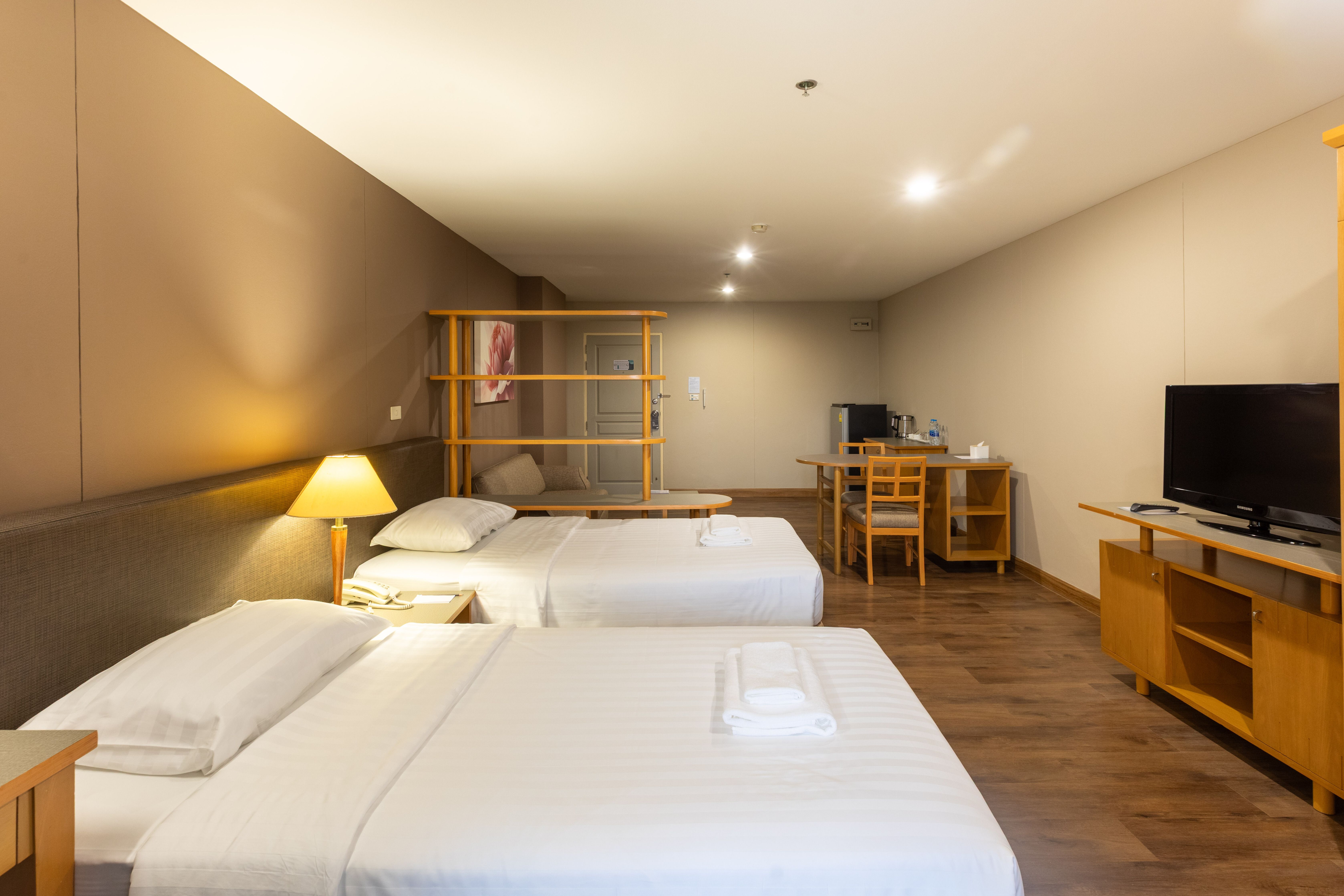 room detail thumbnail 0