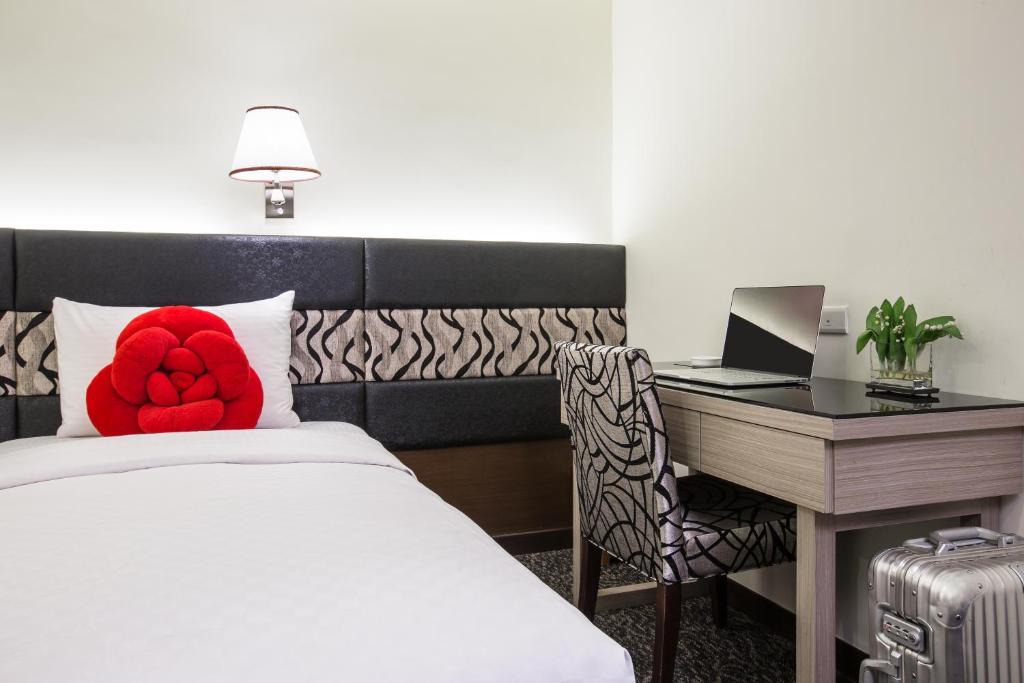 room detail thumbnail 0