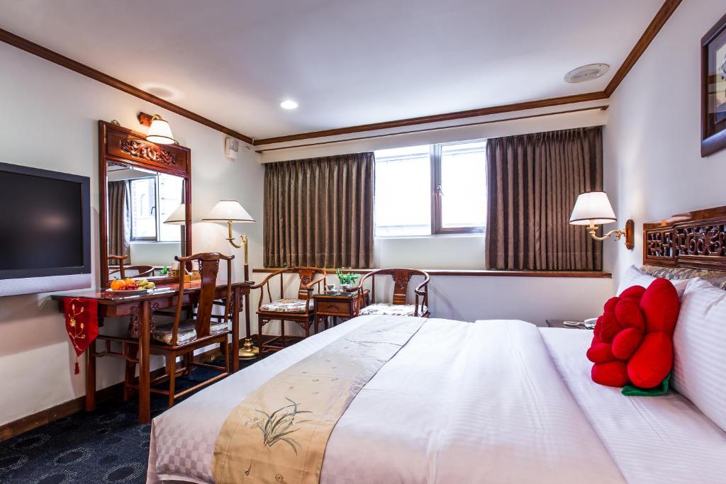 room detail thumbnail 1