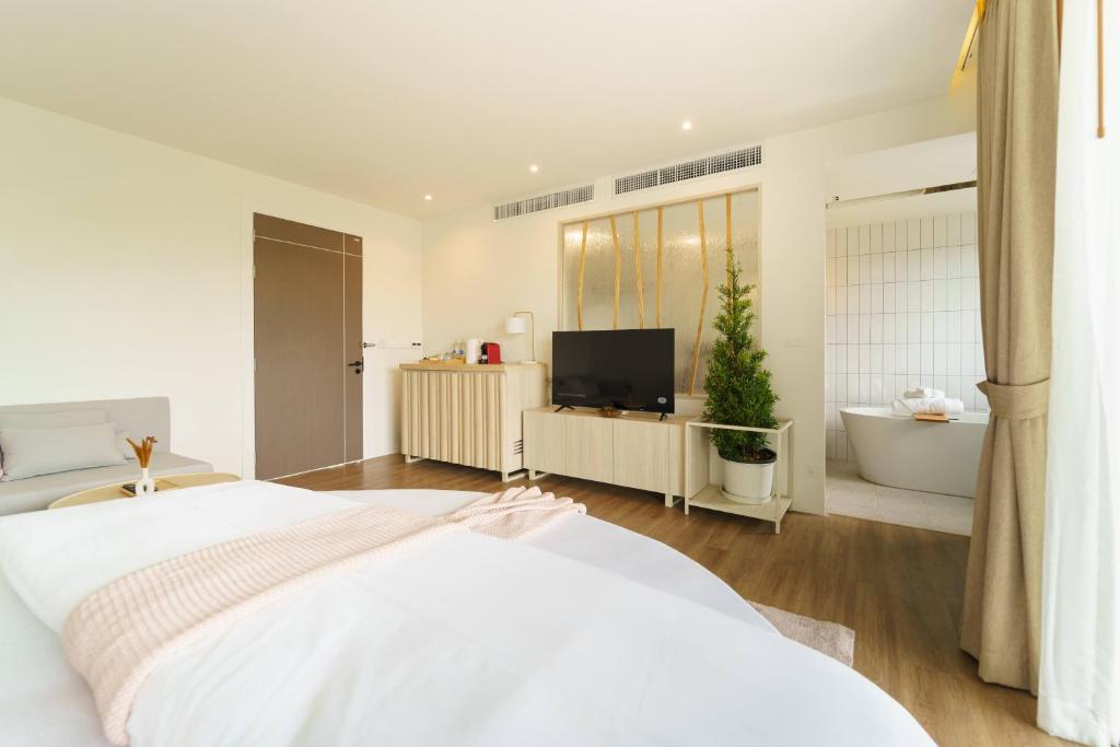 room detail thumbnail 1