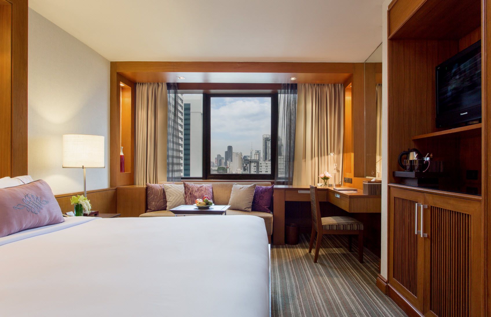 room detail thumbnail 2