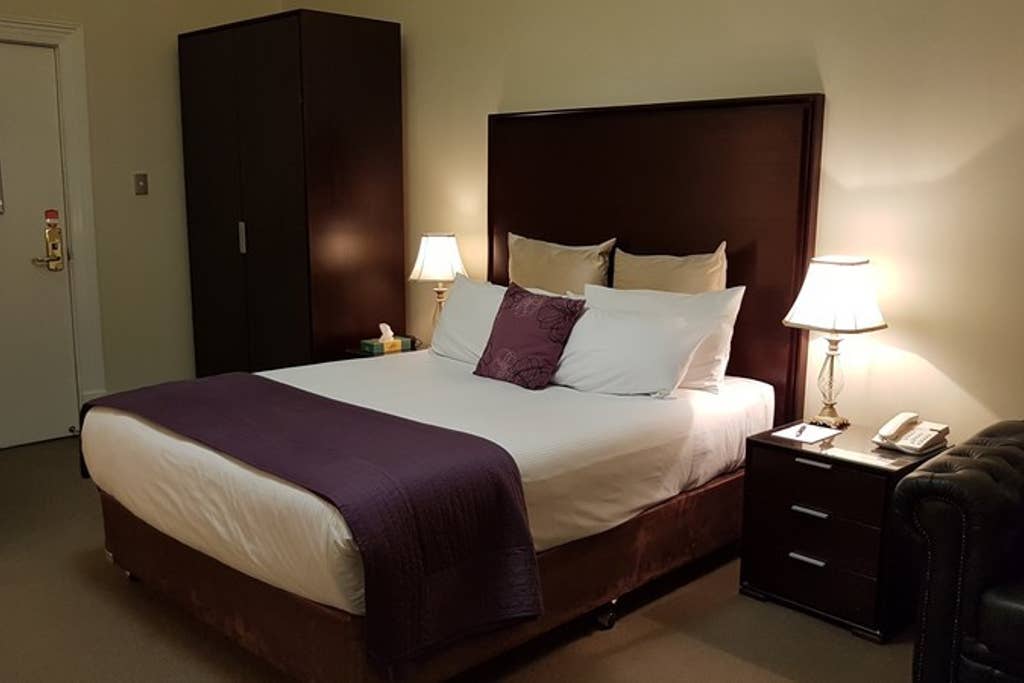 room detail thumbnail 0