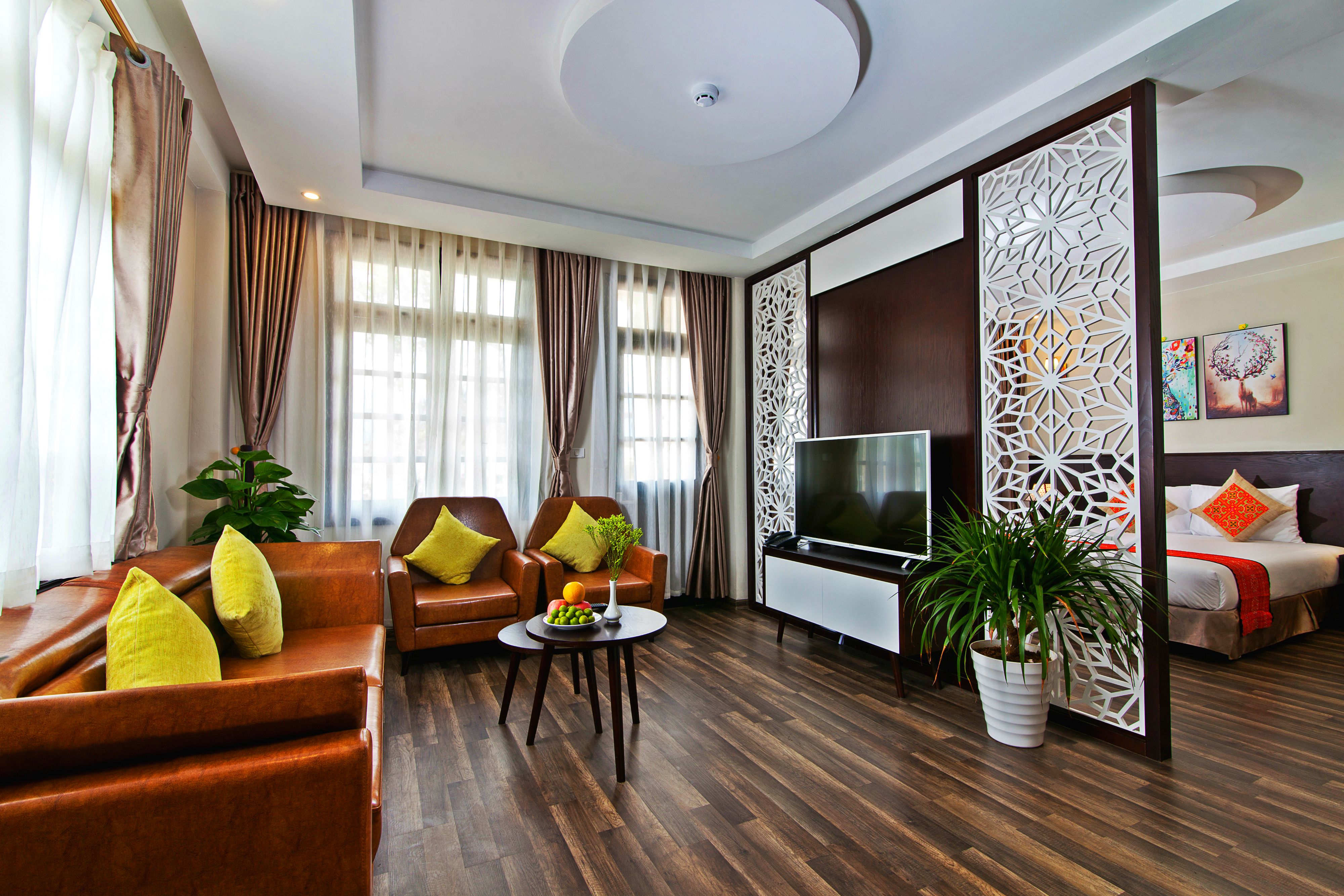 room detail thumbnail 0