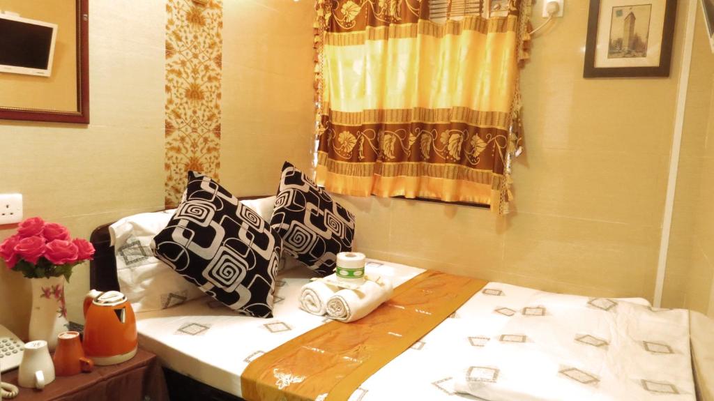 room detail thumbnail 0