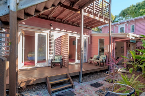 Dolphins Beach House thumbnail