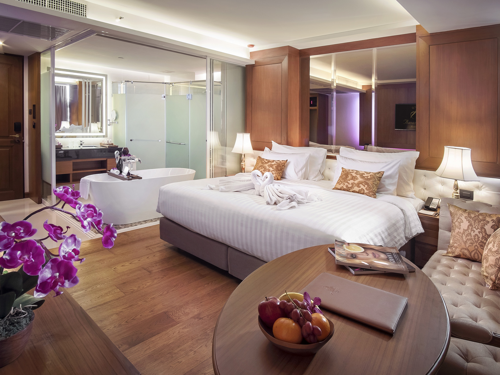 room detail thumbnail 1