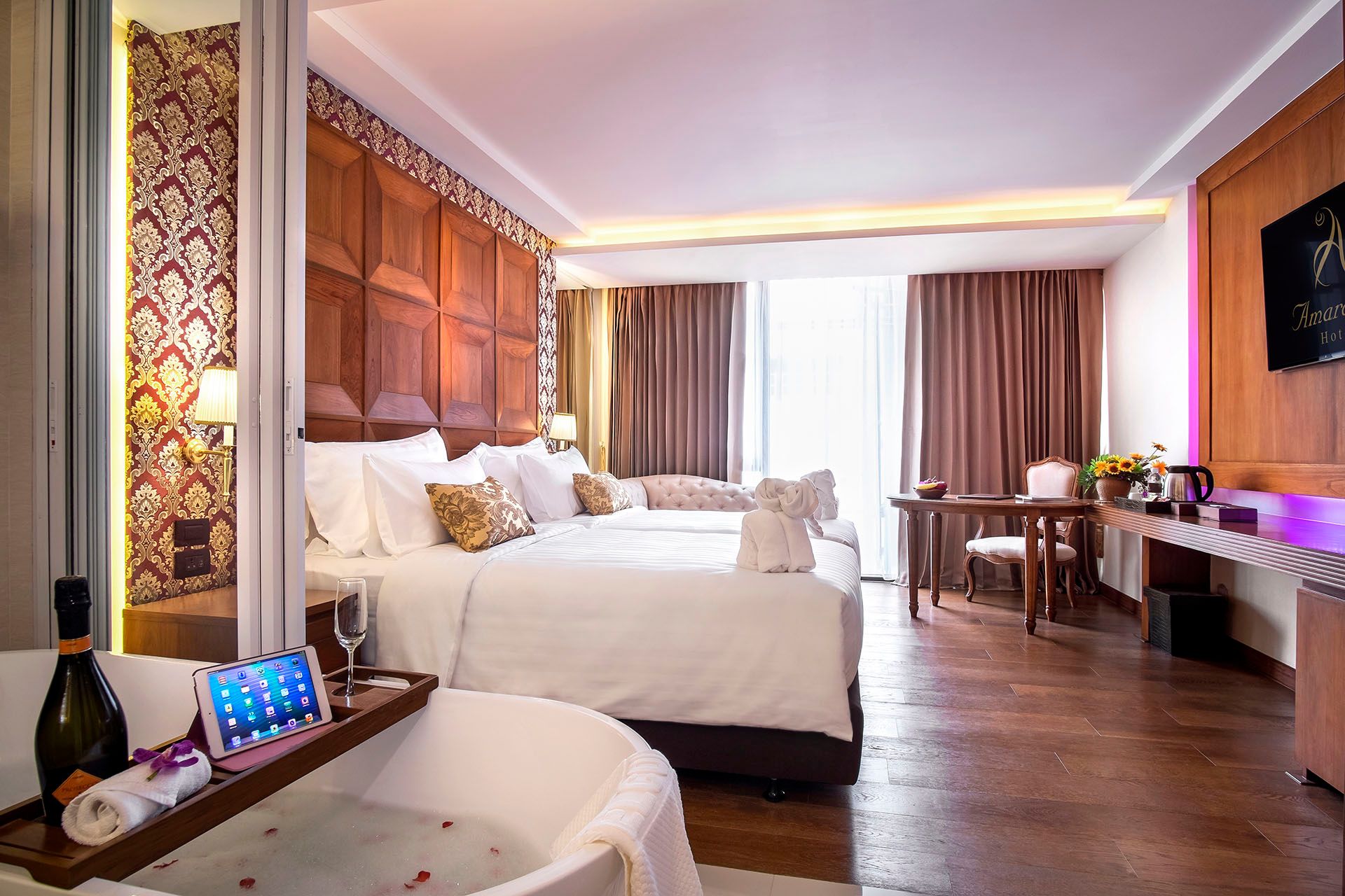 room detail thumbnail 2