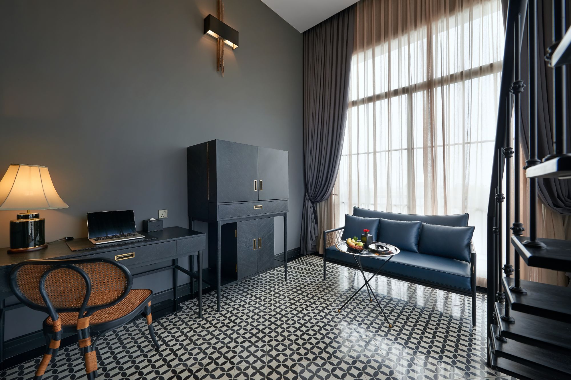 room detail thumbnail 2