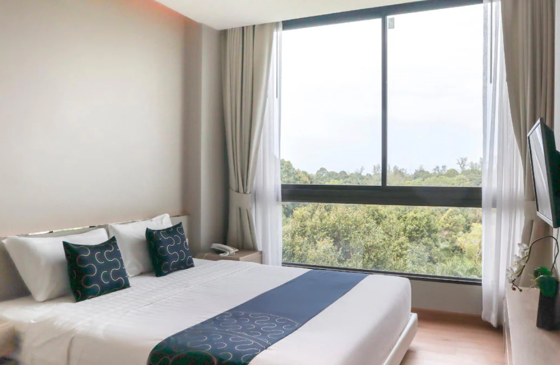 room detail thumbnail 0