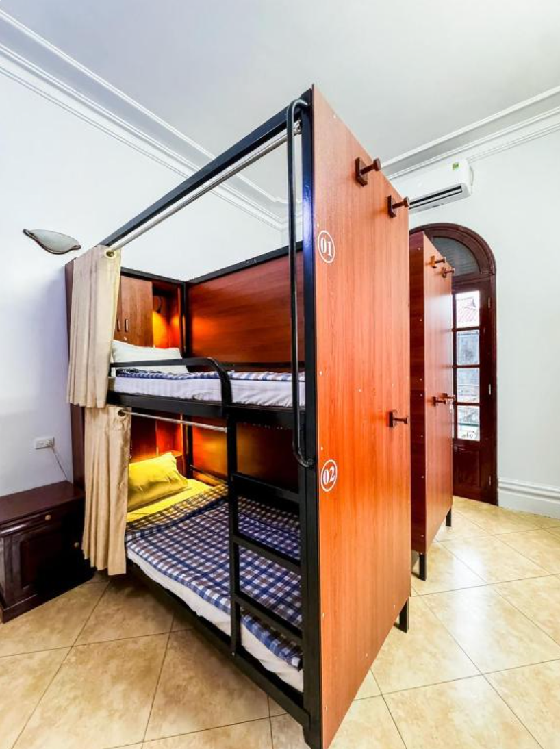 room detail thumbnail 0