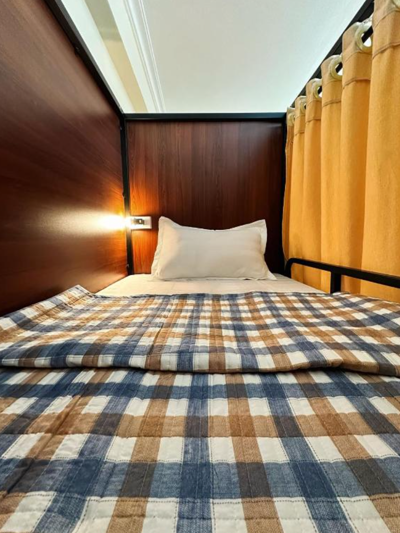 room detail thumbnail 0