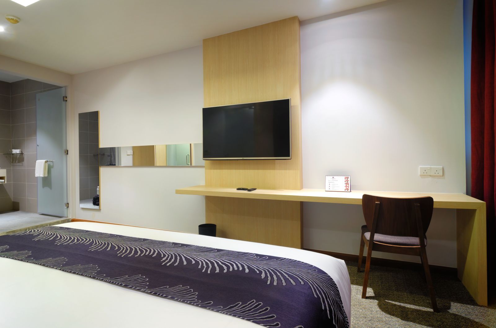 room detail thumbnail 1