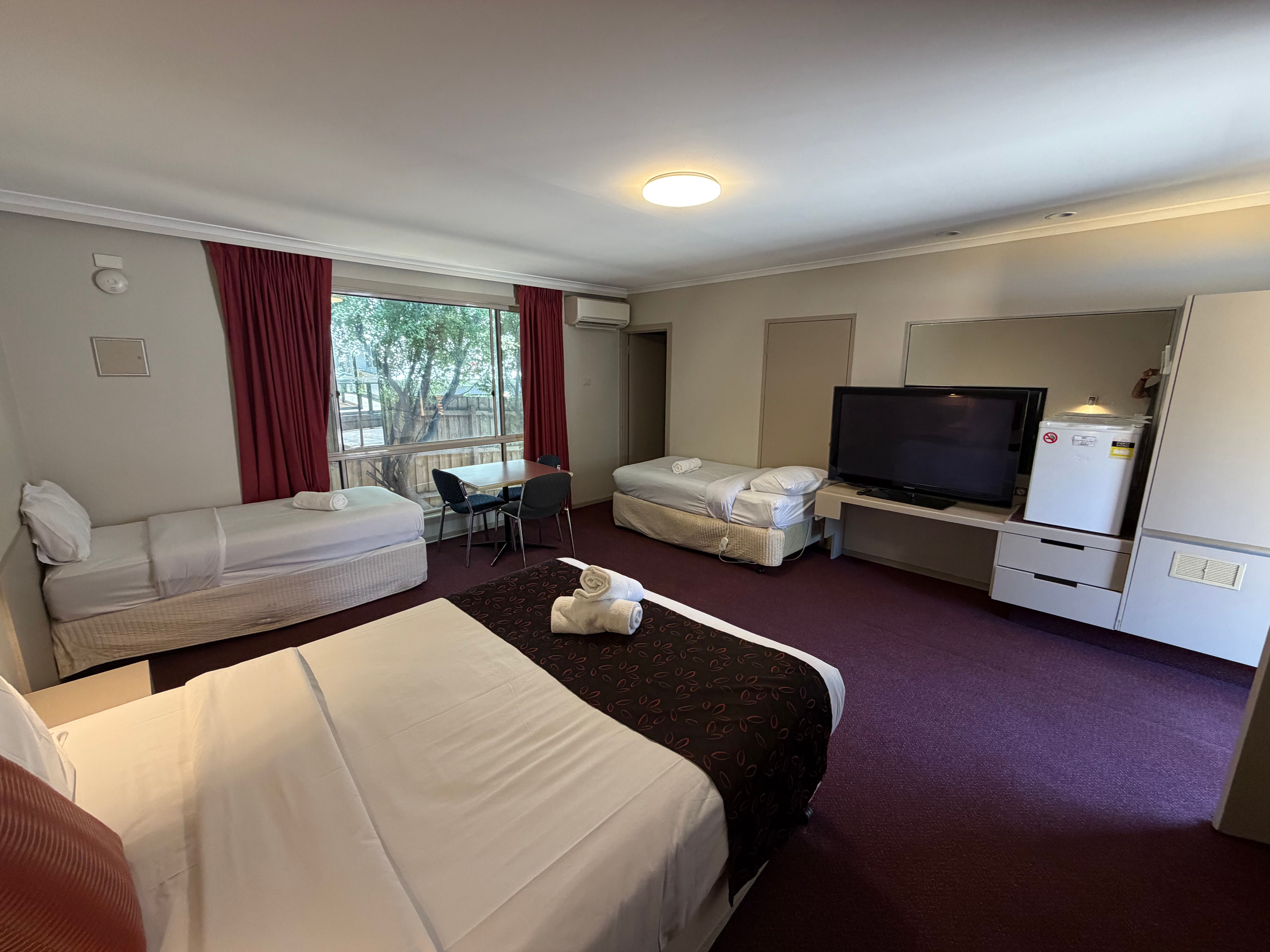 room detail thumbnail 0