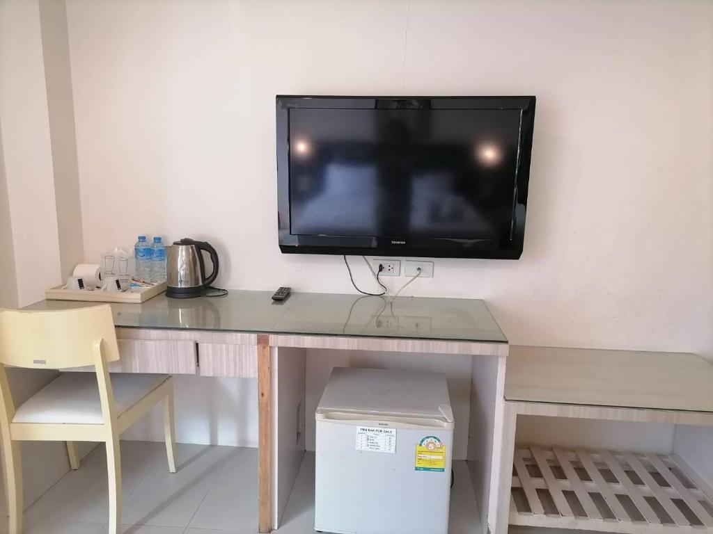 room detail thumbnail 2