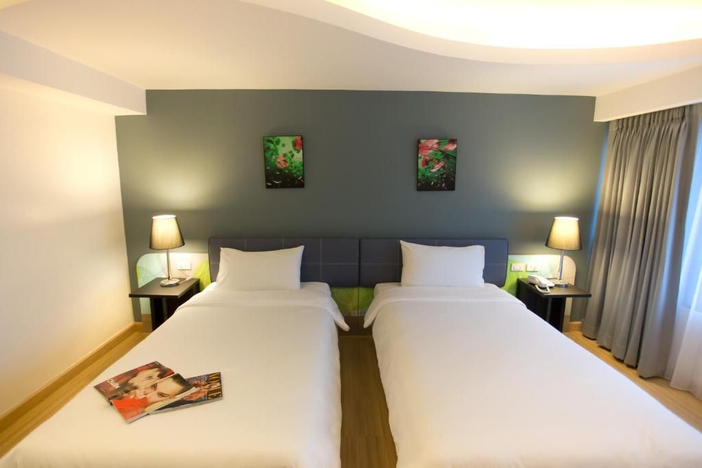 room detail thumbnail 0