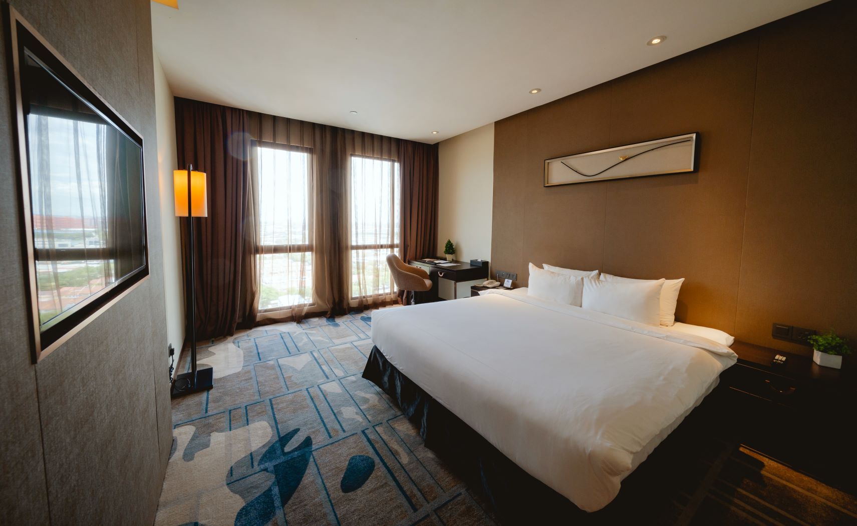 room detail thumbnail 0