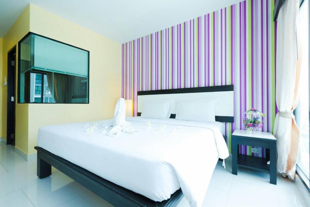 room detail thumbnail 0