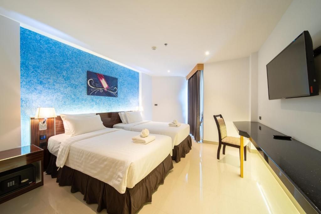 room detail thumbnail 0