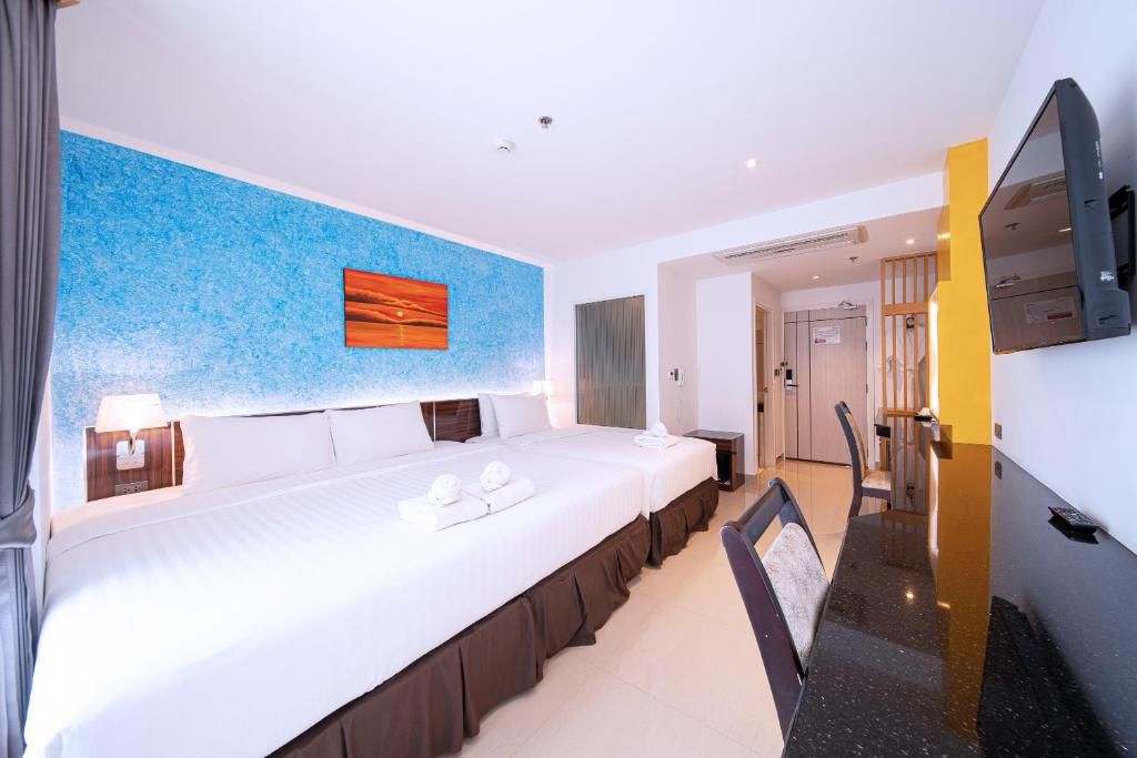 room detail thumbnail 0