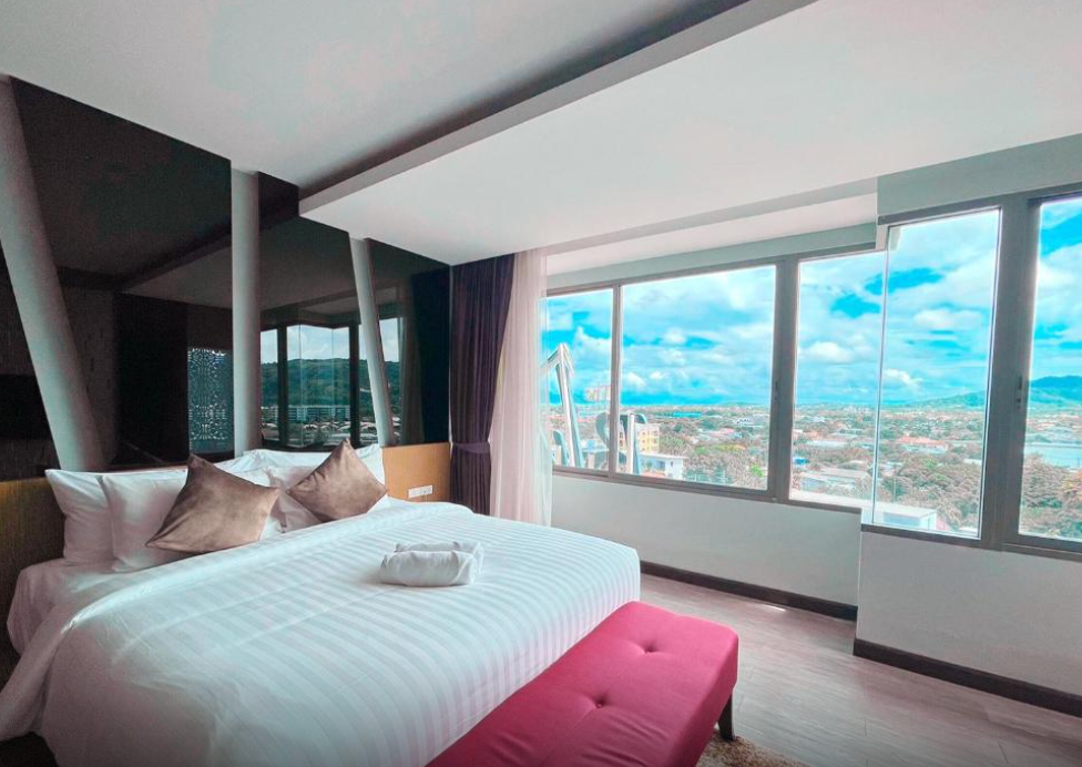 room detail thumbnail 0