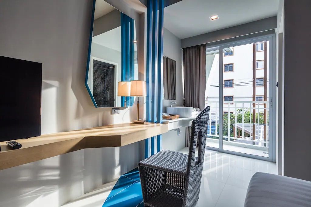 room detail thumbnail 0