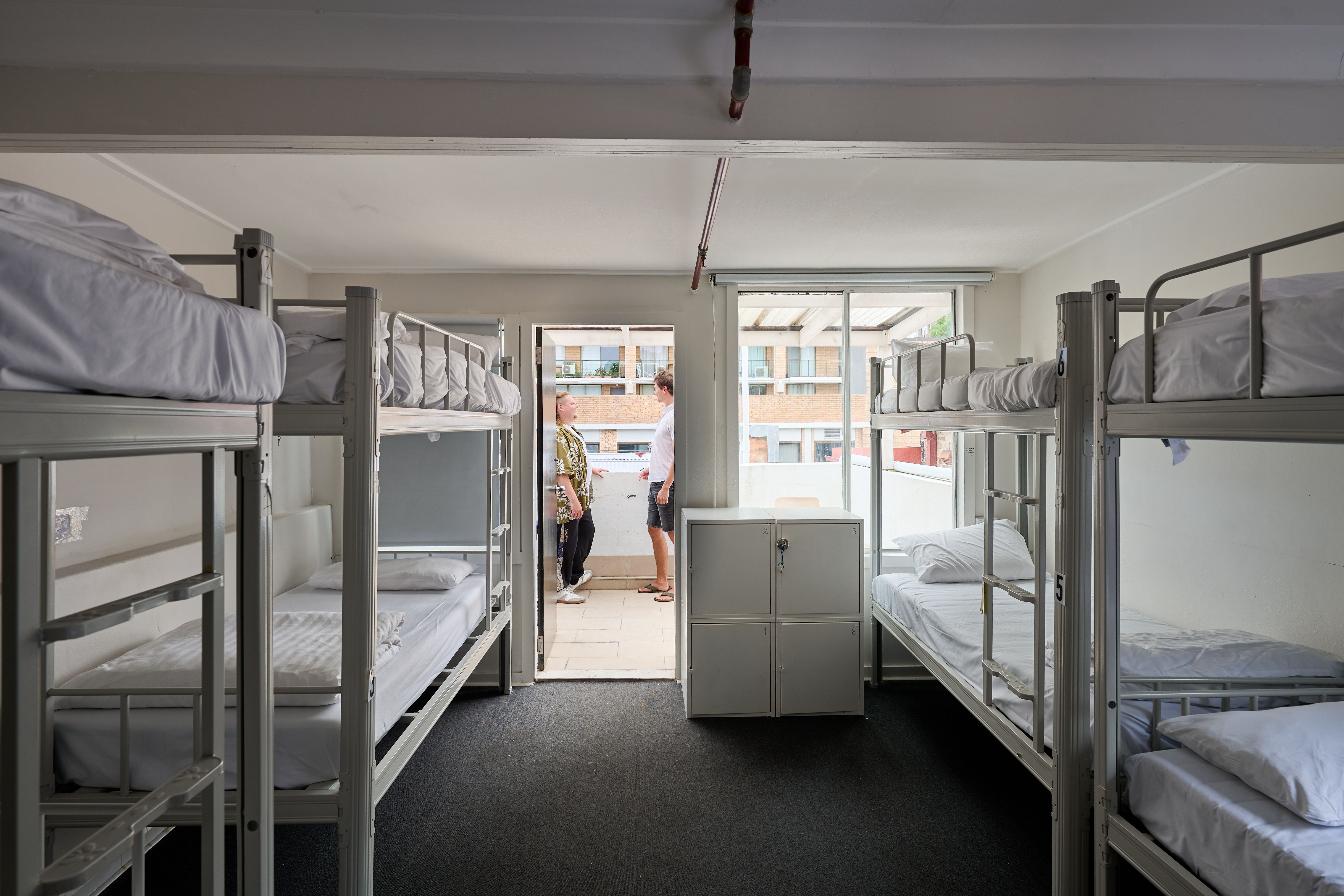 room detail thumbnail 2