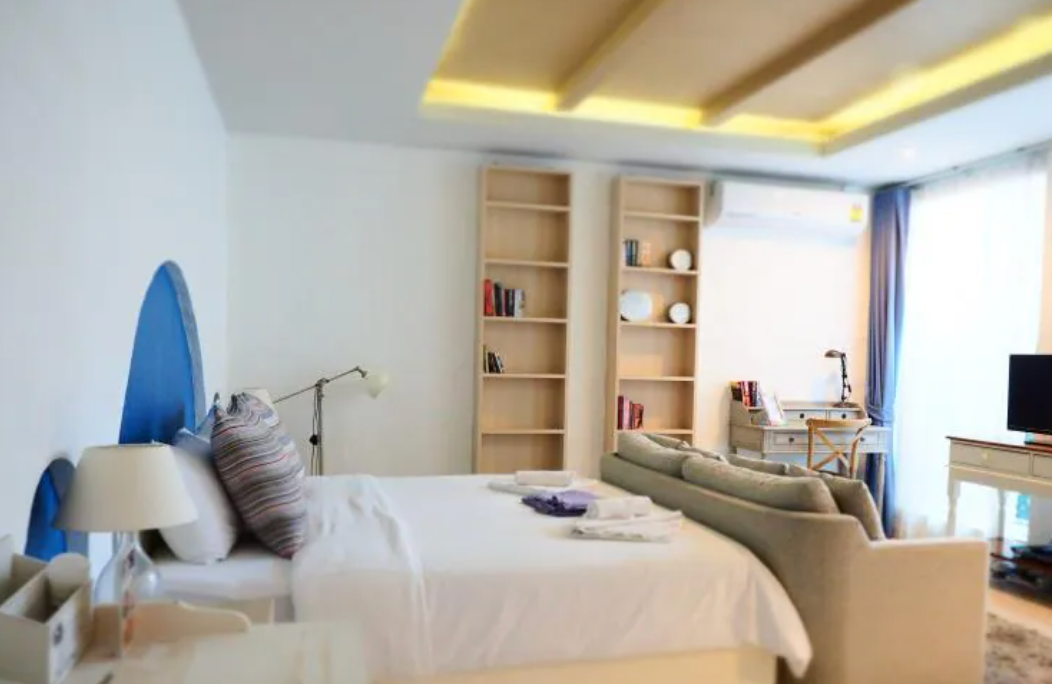 room detail thumbnail 0