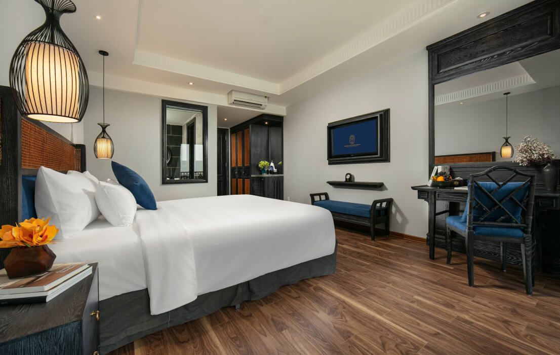 room detail thumbnail 0