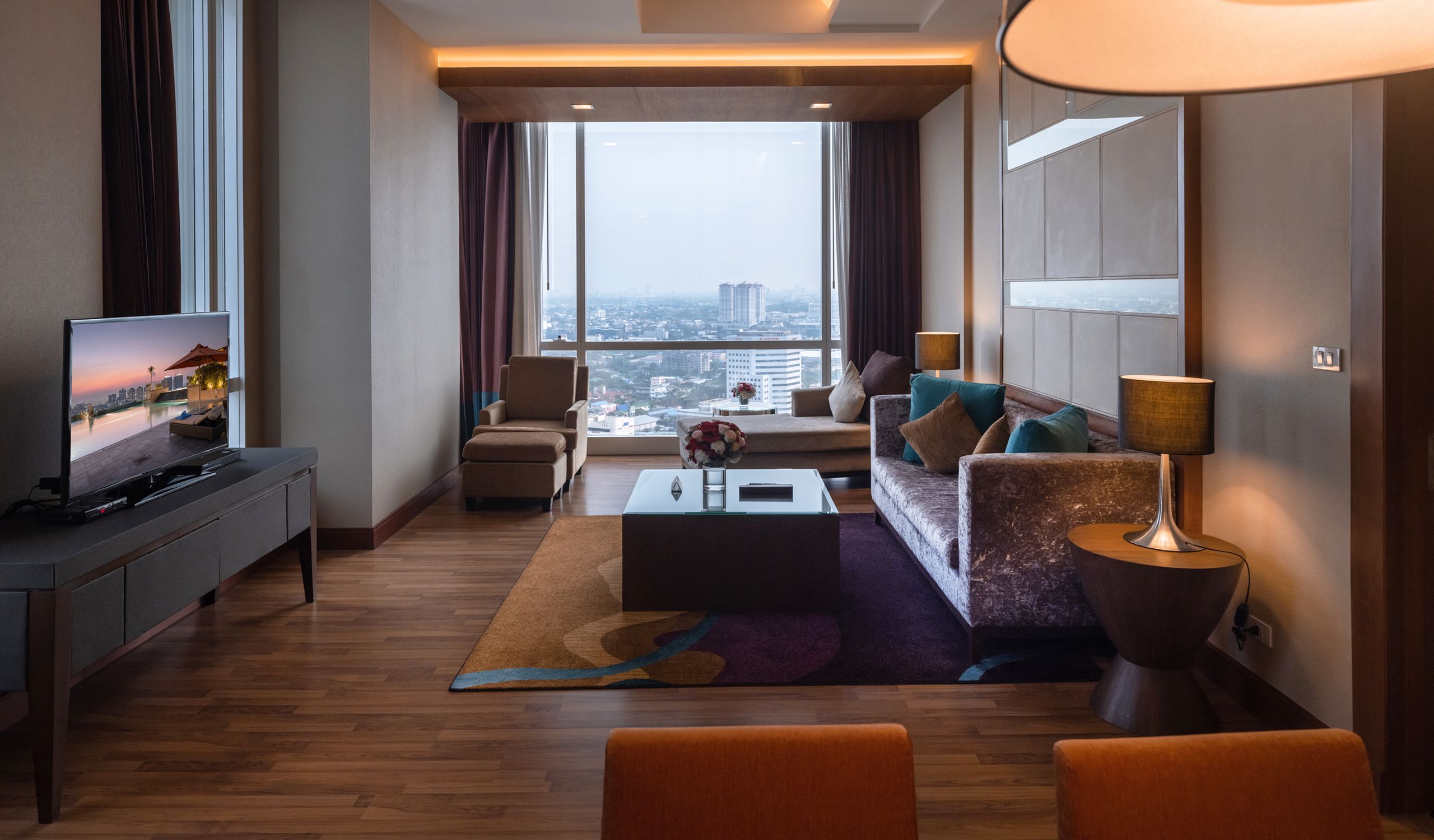 room detail thumbnail 1