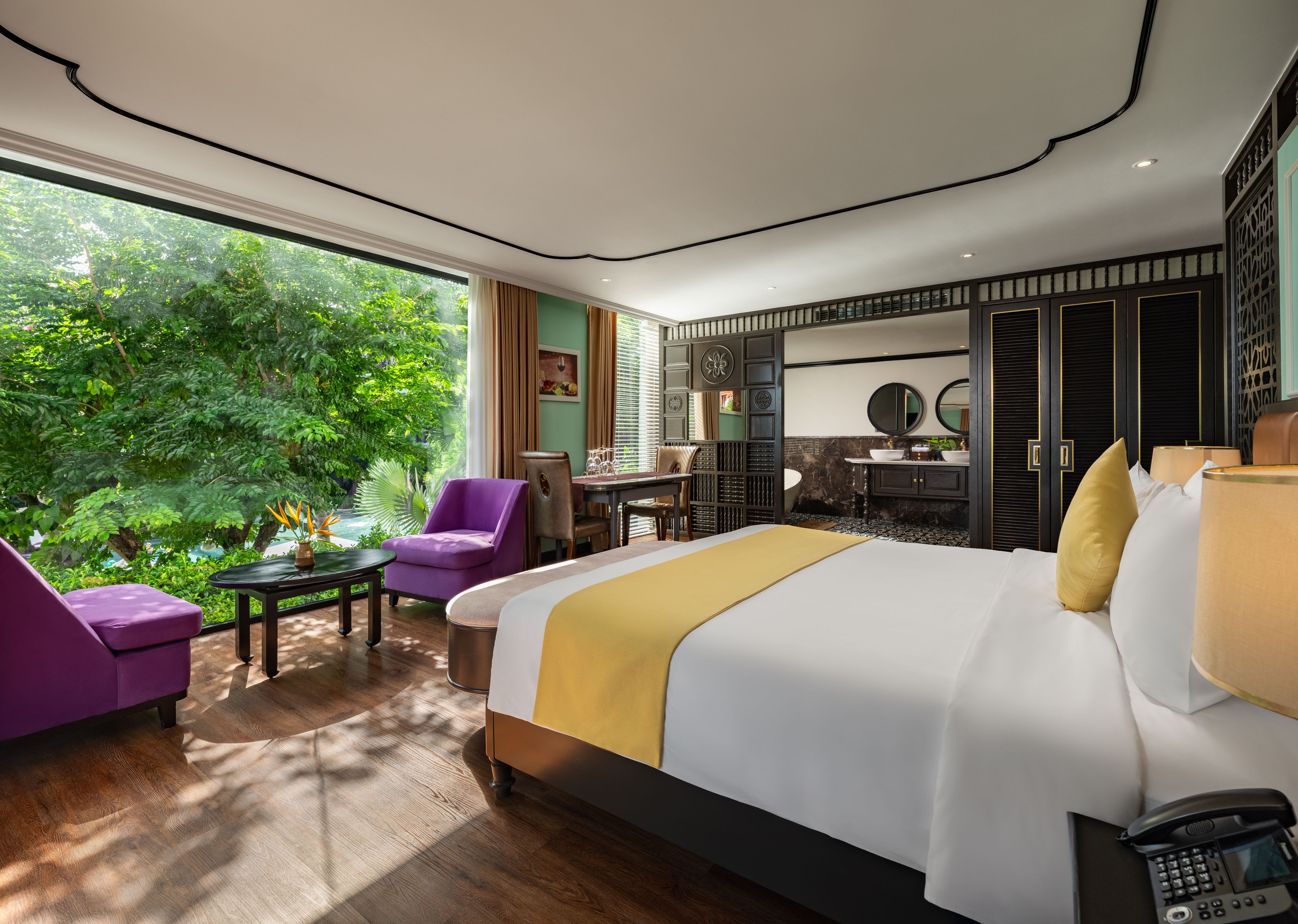 room detail thumbnail 2