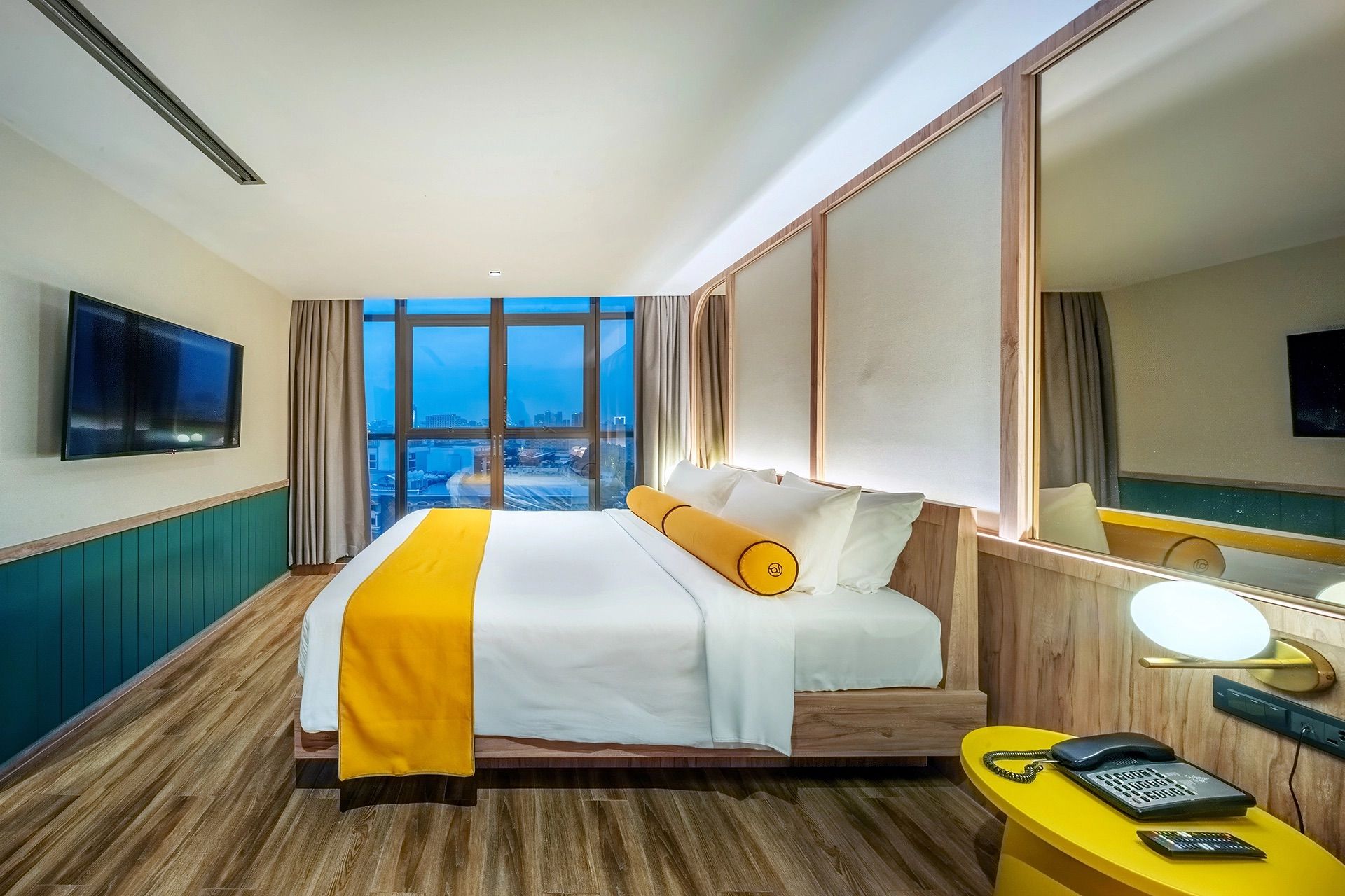 room detail thumbnail 0