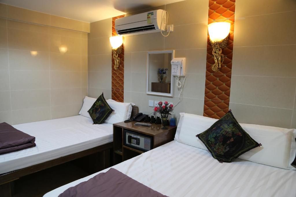 room detail thumbnail 0