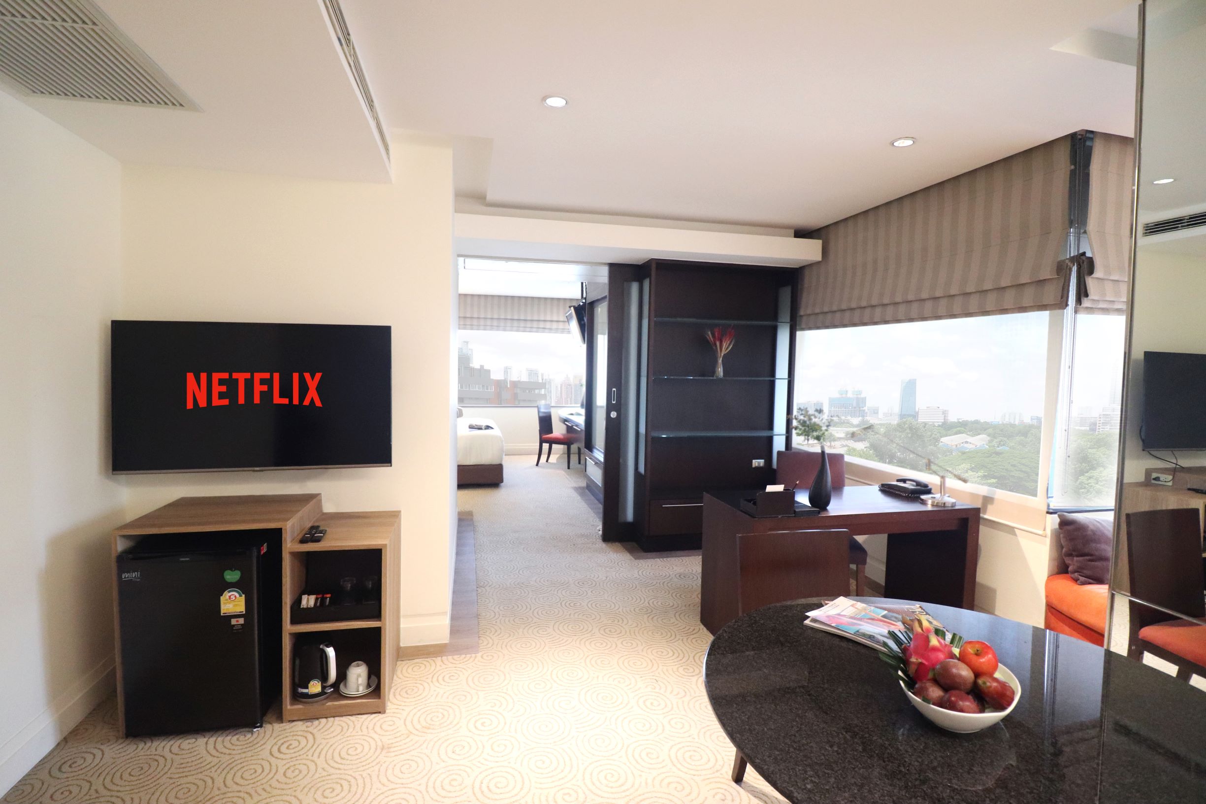 room detail thumbnail 1