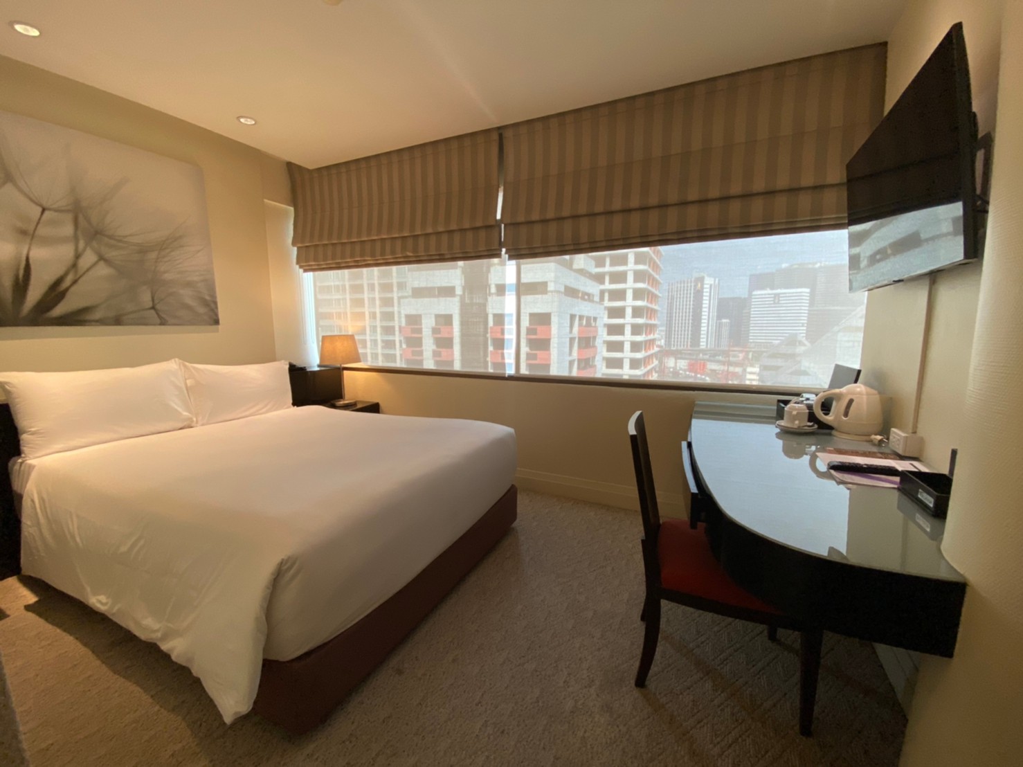 room detail thumbnail 0