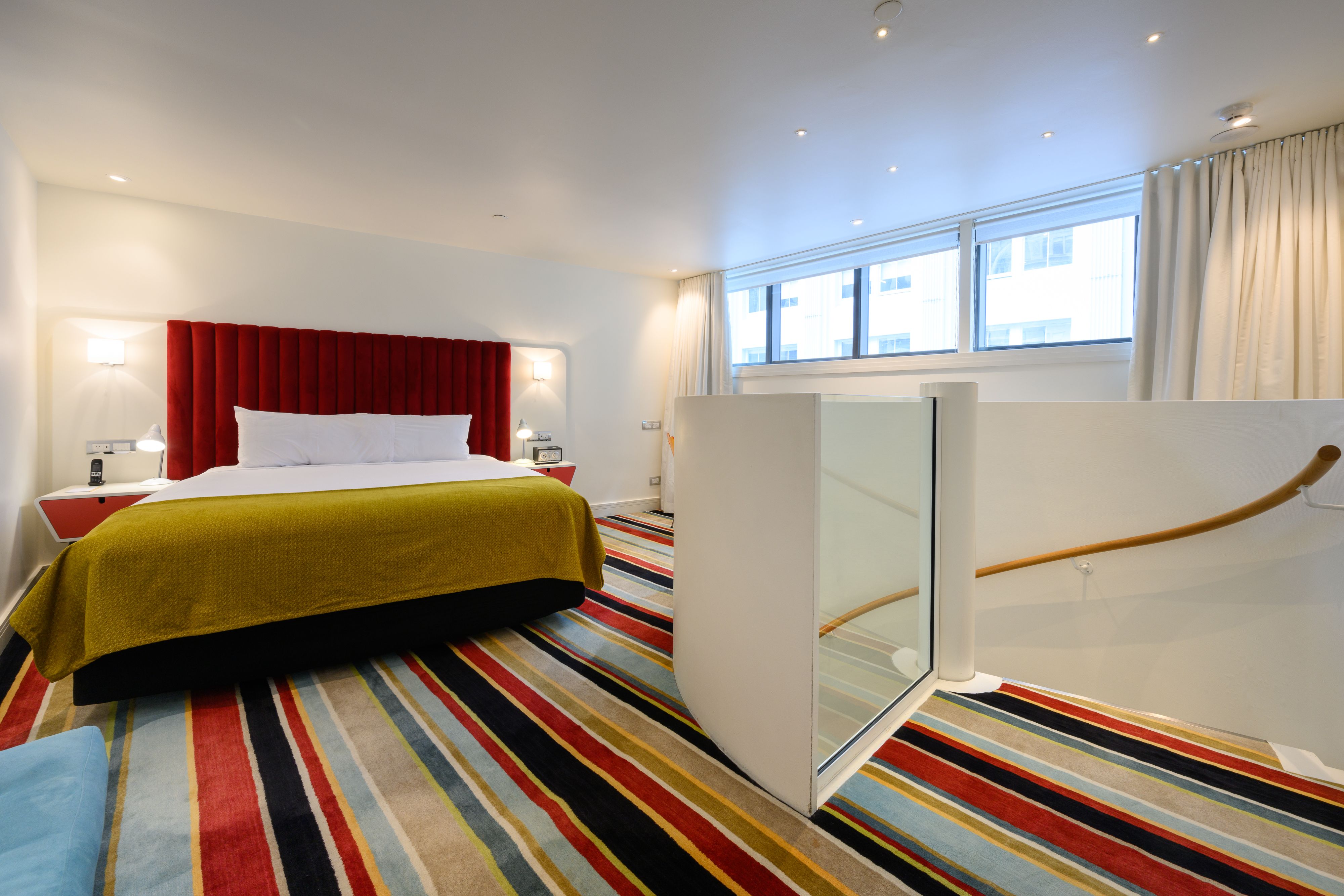 room detail thumbnail 2