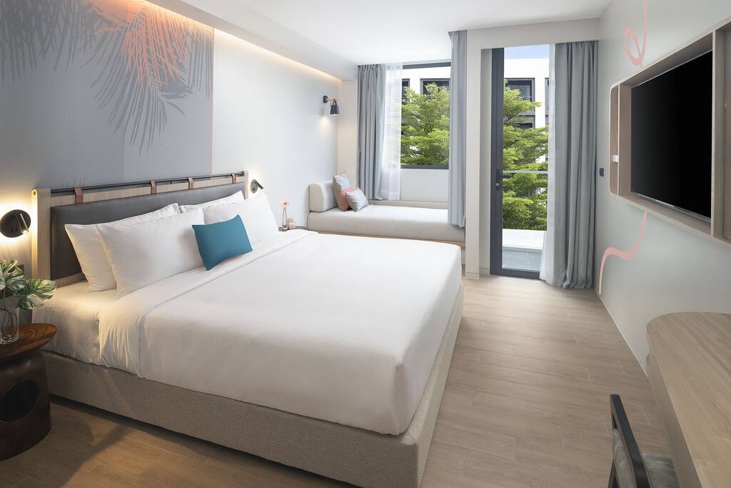 room detail thumbnail 0