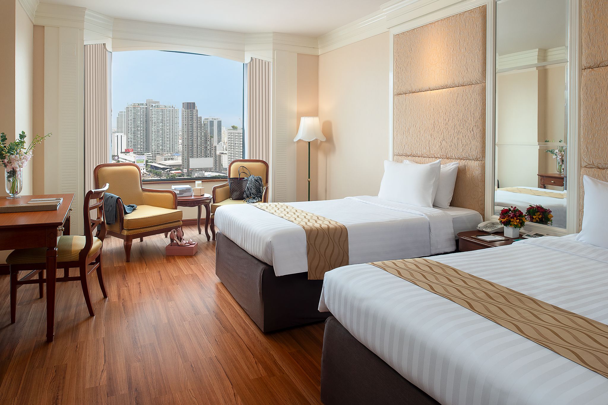 room detail thumbnail 1