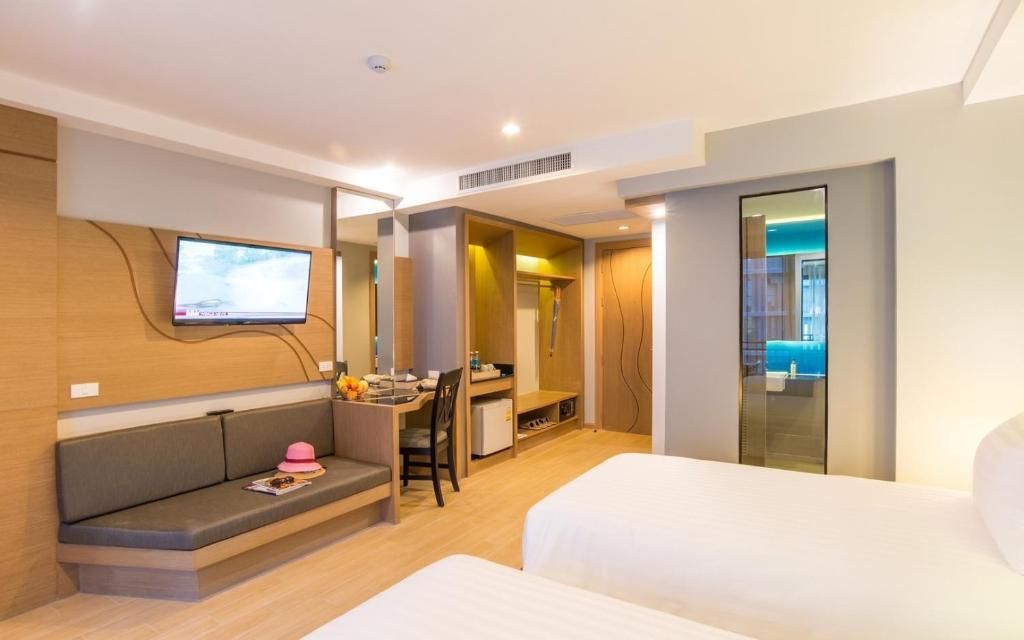 room detail thumbnail 0