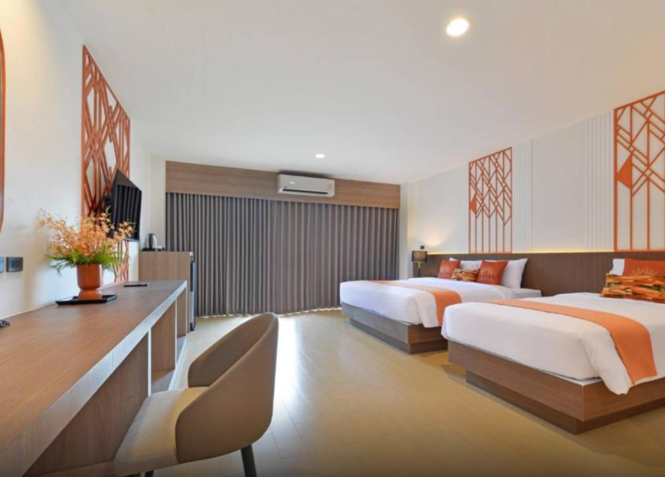 room detail thumbnail 1