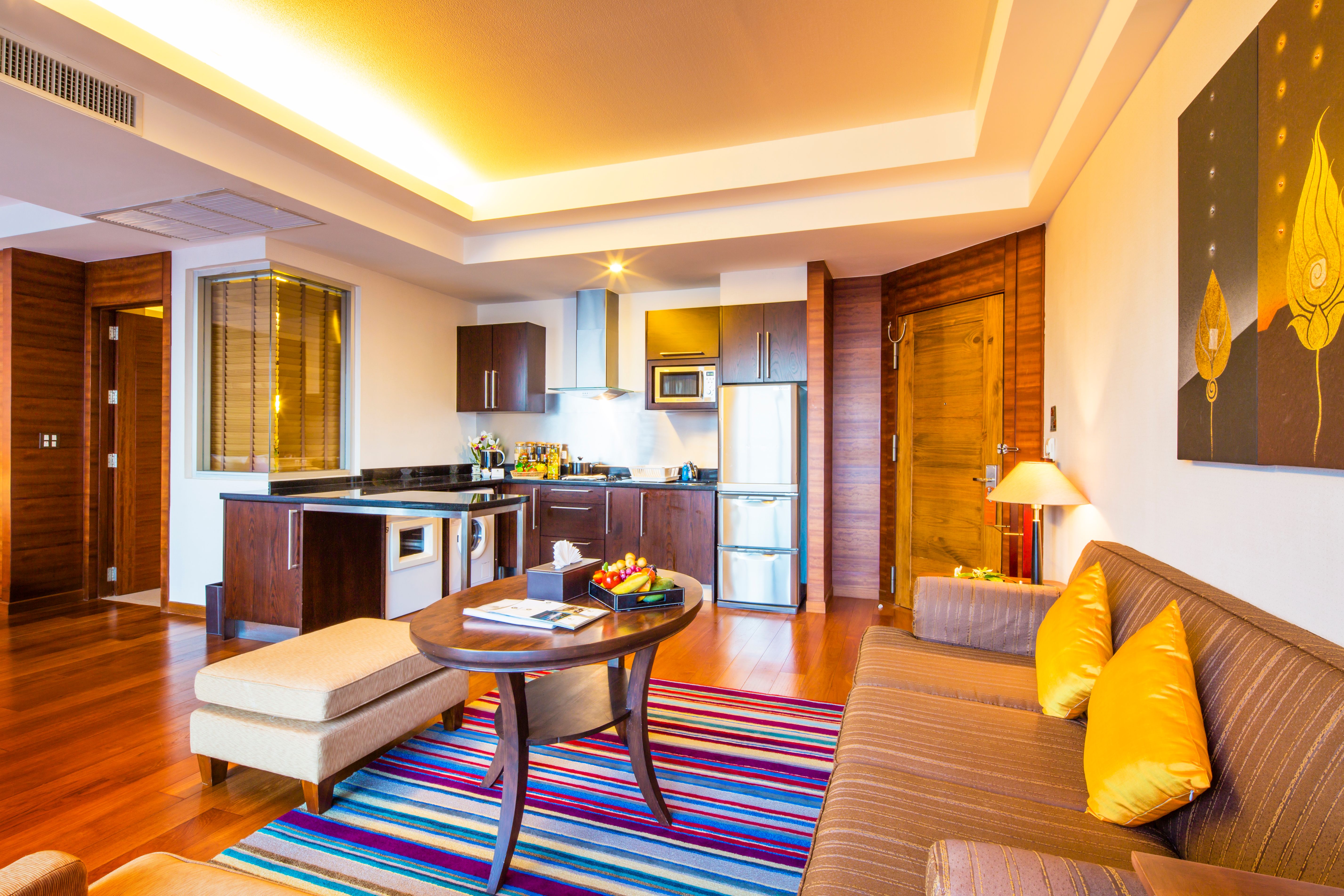 room detail thumbnail 2