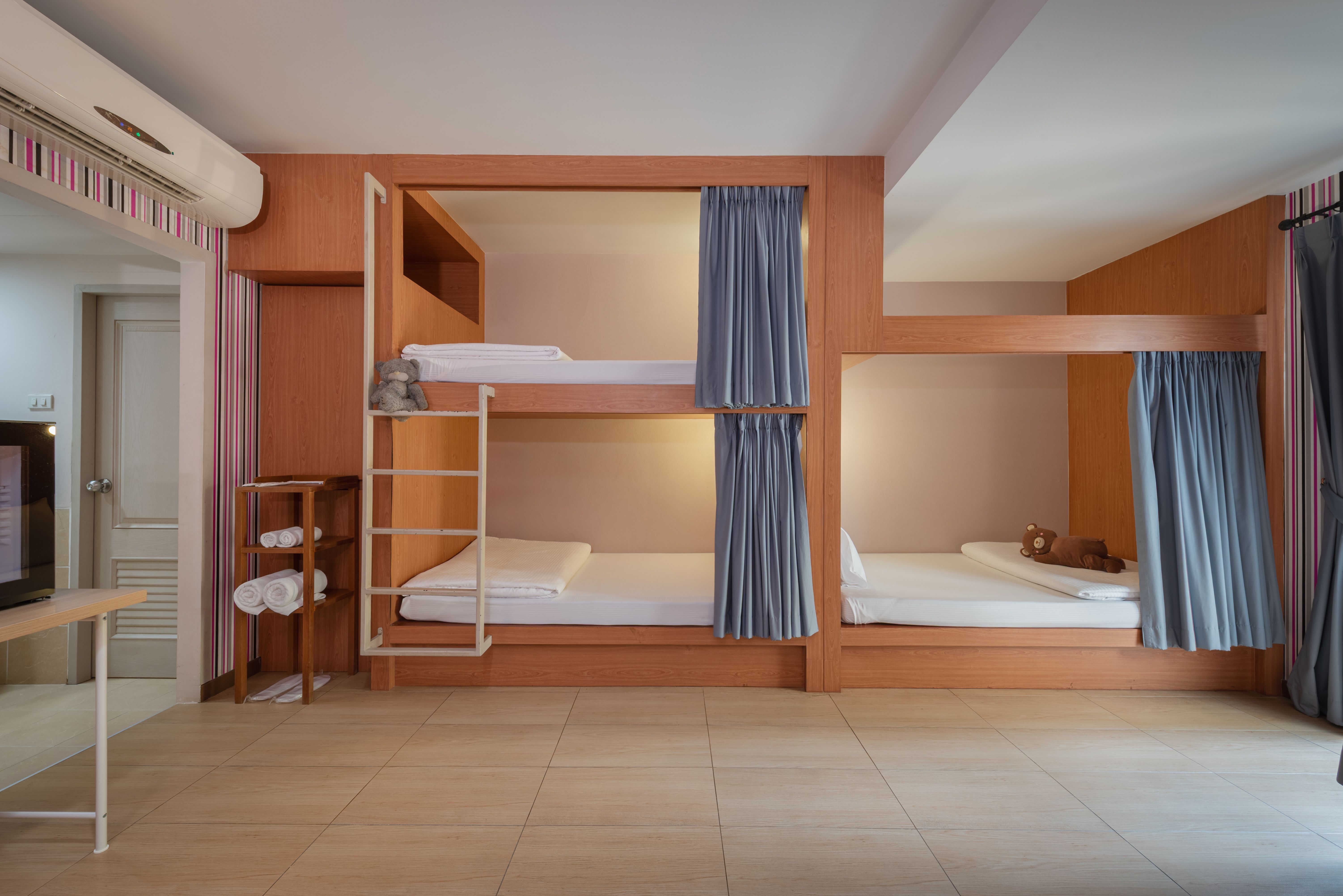room detail thumbnail 0
