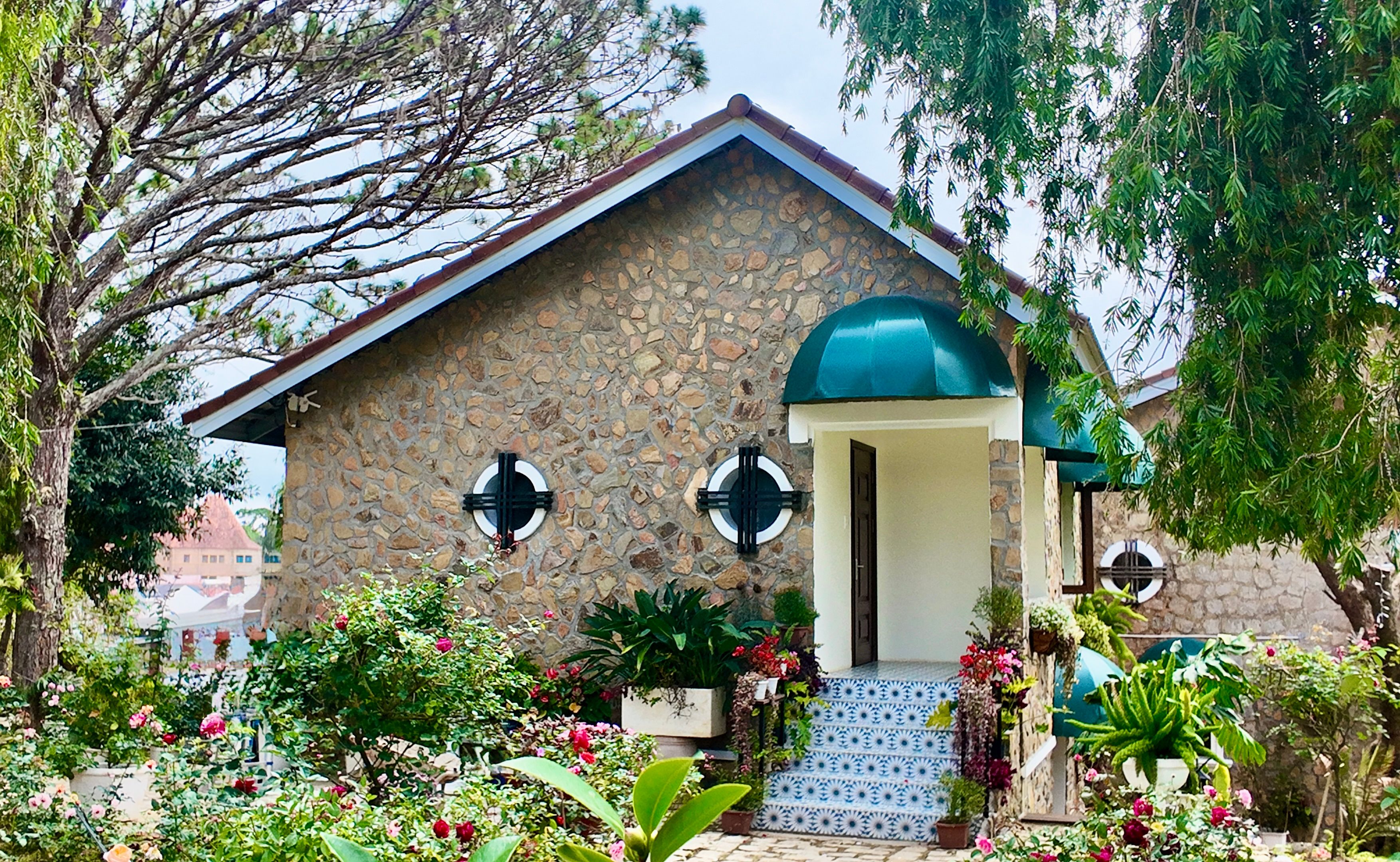 room detail thumbnail 0