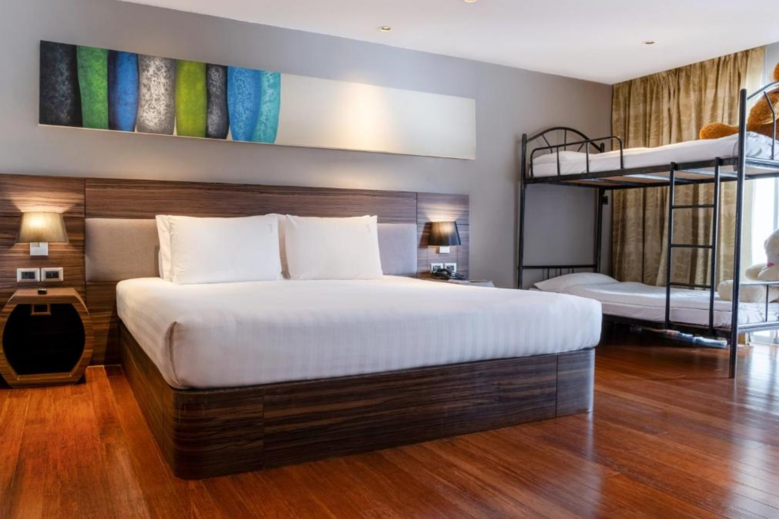 room detail thumbnail 0