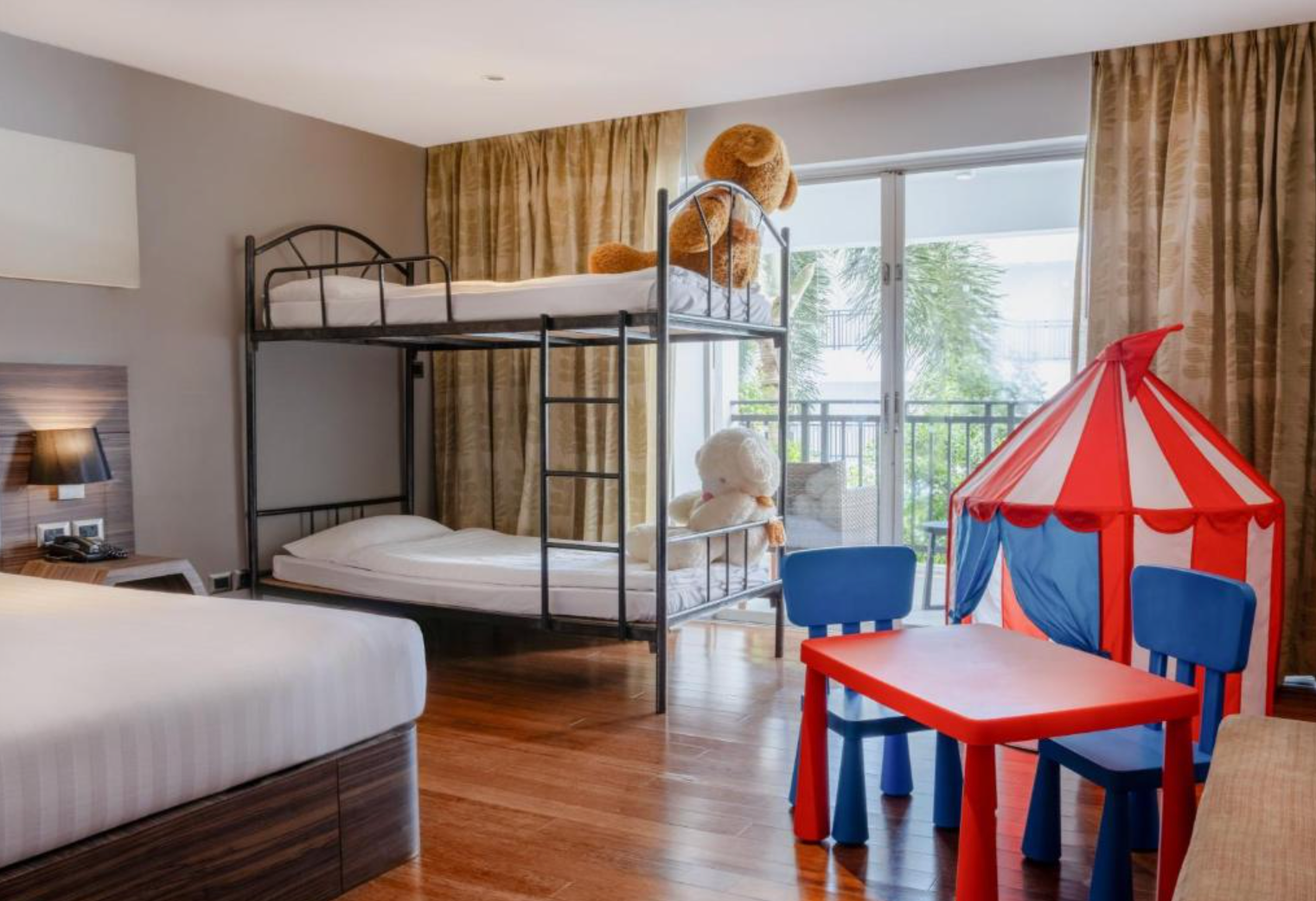 room detail thumbnail 0