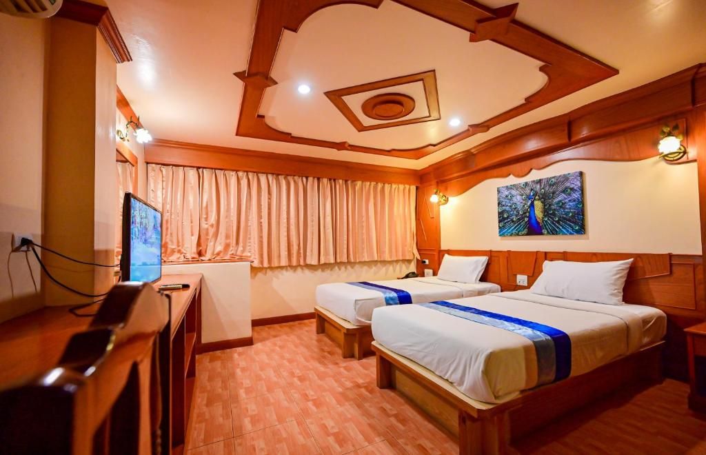 room detail thumbnail 0